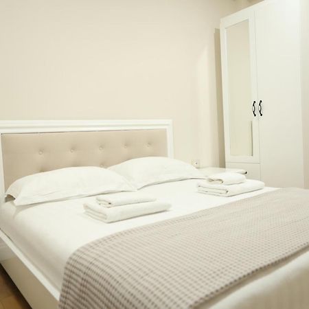 Hotel Taverna Zisi Erseke Экстерьер фото