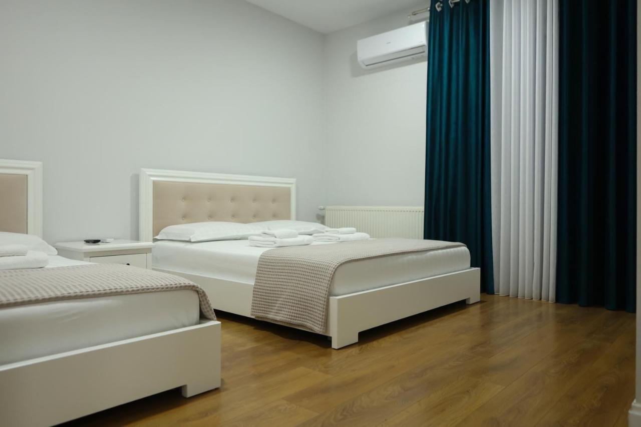 Hotel Taverna Zisi Erseke Экстерьер фото