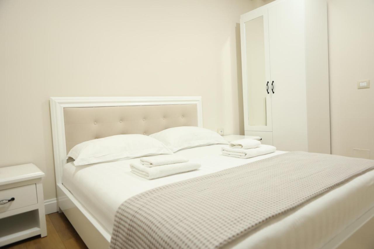 Hotel Taverna Zisi Erseke Экстерьер фото